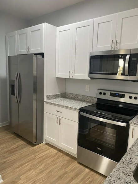 Photo - 10111 Rogers Dr