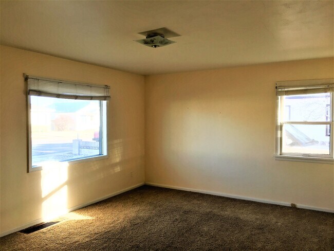 Photo - 721 Morrison Avenue