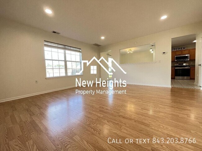 Photo - 146 Patriot Ln