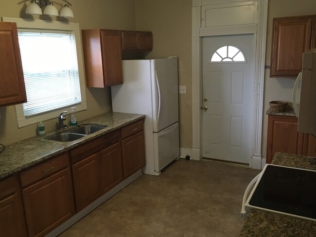 Photo - 921 N Hamilton Ave