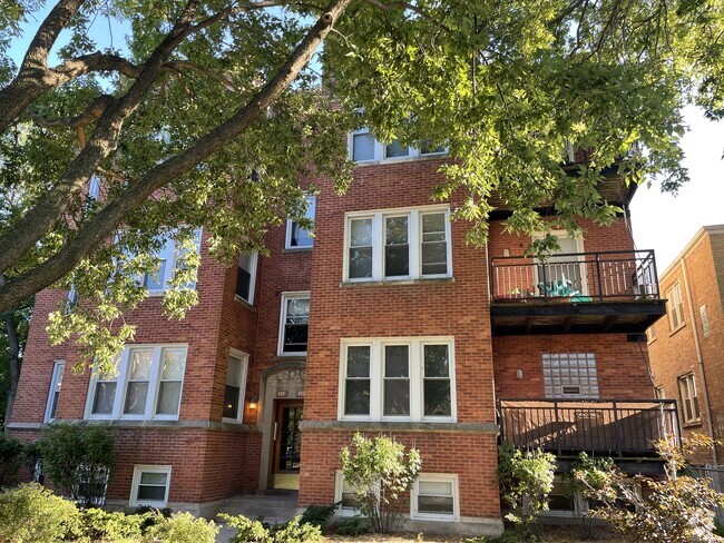 Building Photo - 800 Brummel St Rental