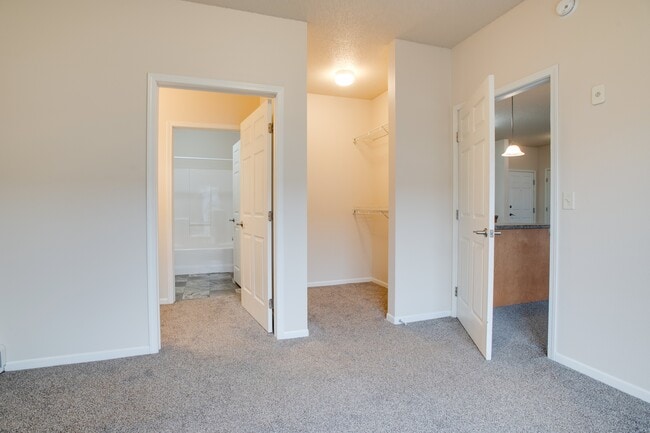 Boulder Ridge Apartments
