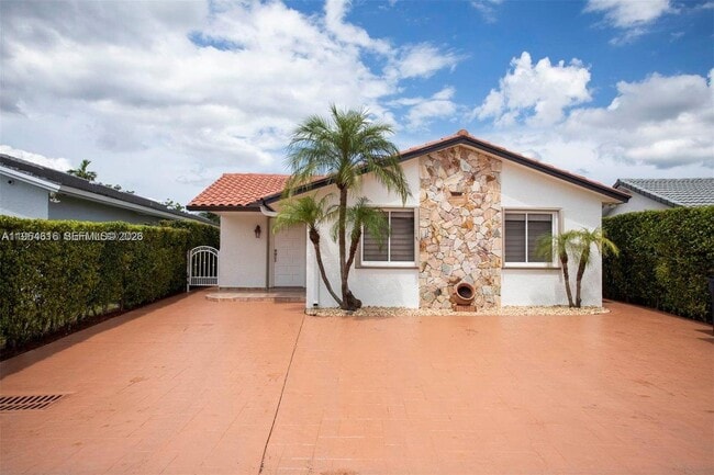 Photo - 6811 SW 105th Ct