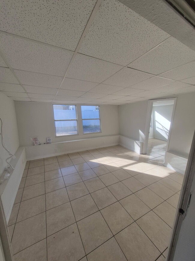 Photo - 6989 Alken Cir