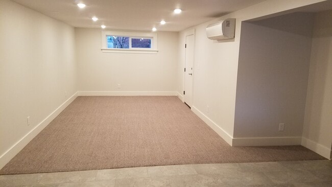 Photo - 3435 NE 38th Ave Unit B