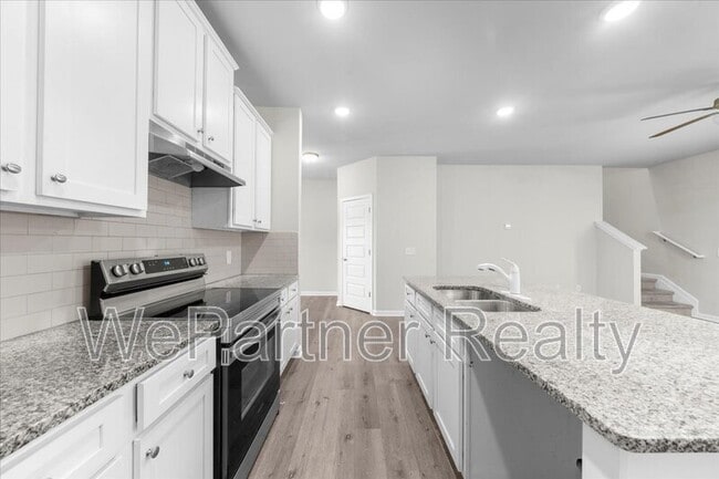 Photo - 211 Harrison St