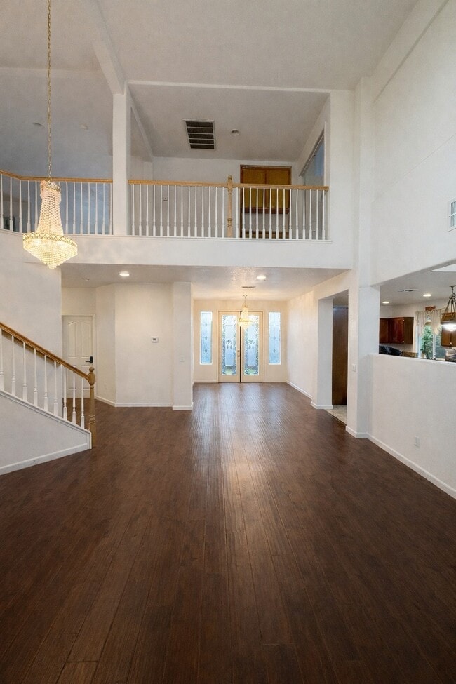 Photo - 632 Fisher Cir