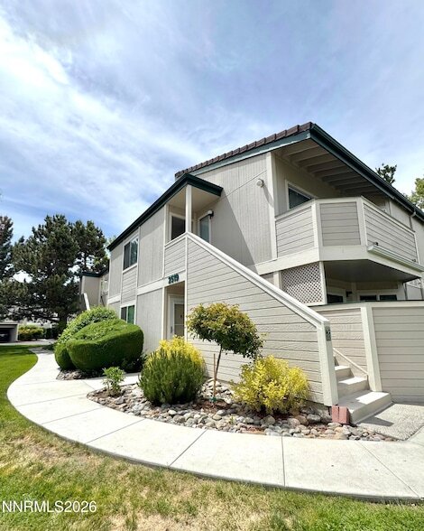 Building Photo - 2519 Sunny Slope Dr Unit 5
