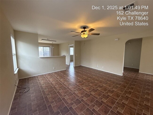 Photo - 152 Challenger