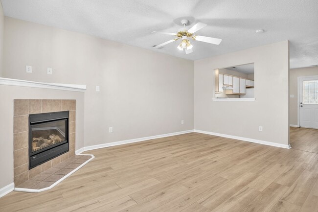 Photo - 2 Bed 2.5 Bath Townhome