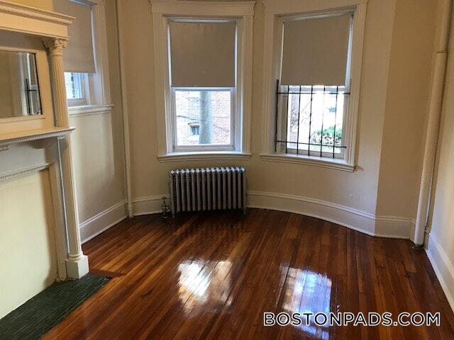 Photo - 1377 Commonwealth Ave Unidad 4