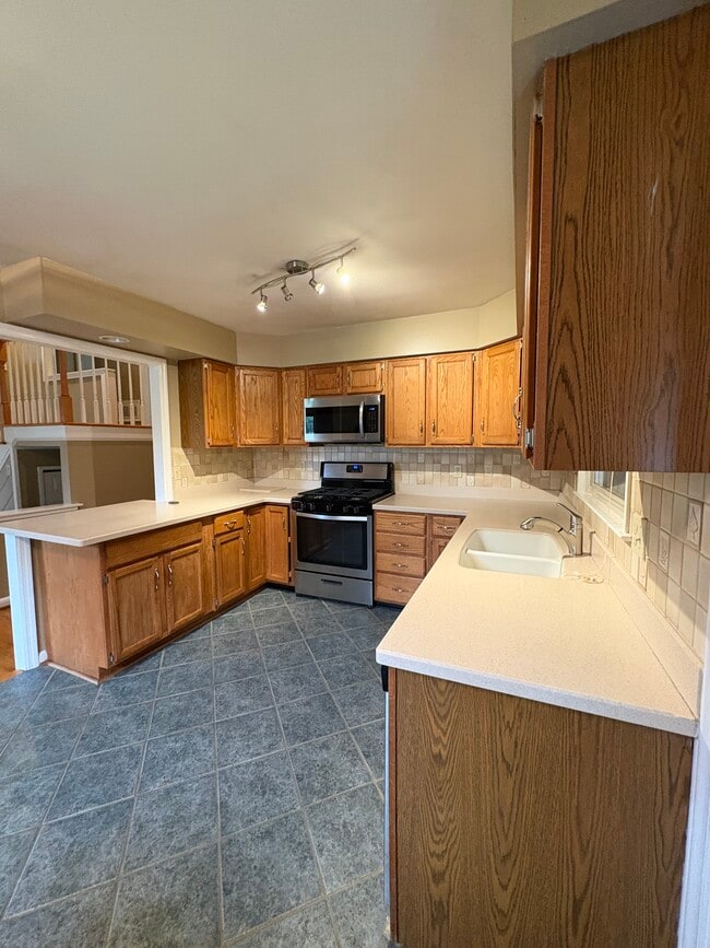 Photo - 5528 Galloway Cir