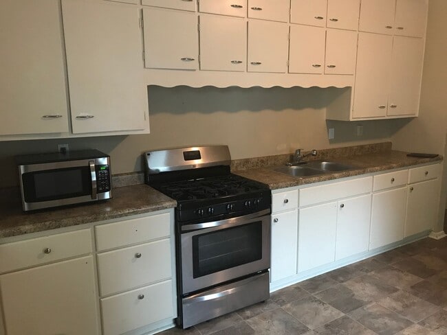 Photo - 1616-18 Emerson Ave N Unidad 1618