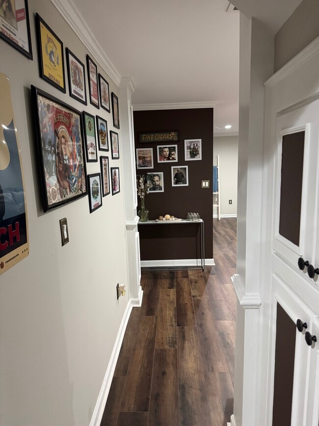 Photo - 2312 Azalea Dr