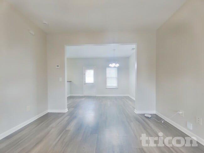 Photo - 54 Wyndham Ct