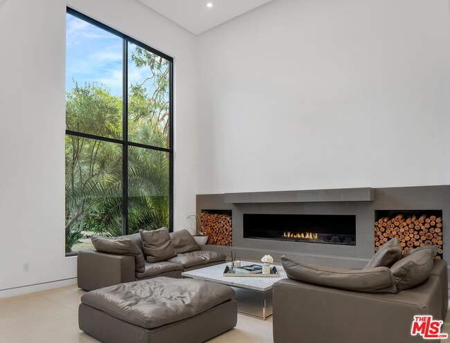 Photo - 6029 Melvin Ave