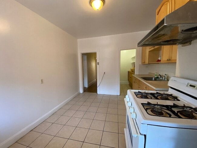 Photo - 884 Huntington Ave Unit 3