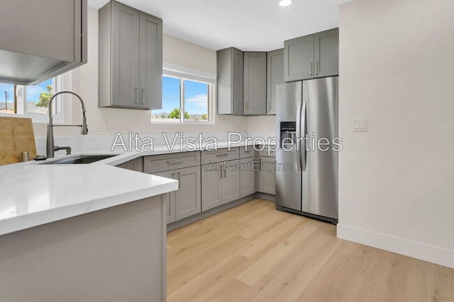 Photo - 13438 Buxton Ave