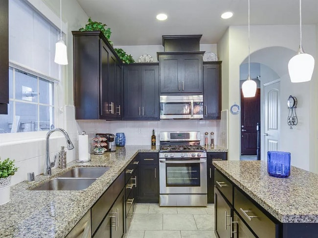 Photo - 1024 Provence Village Dr