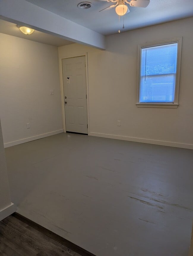 Photo - 921 5th St Unit 921 1/2 5th St