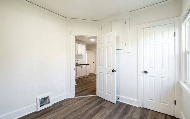 Photo - 3151 N 11th St