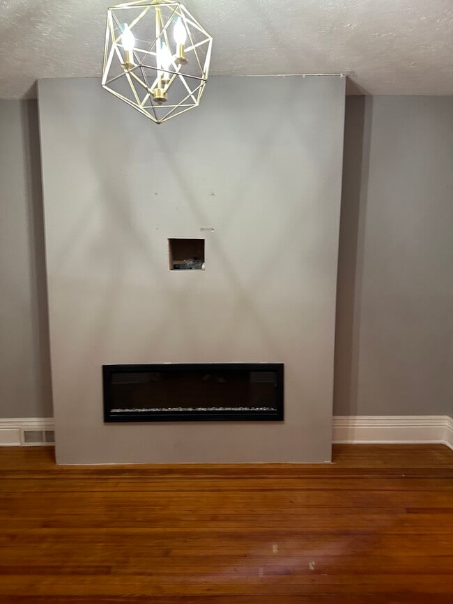 Photo - 133 Warwick Ave