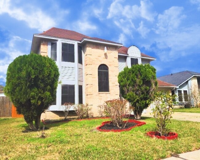 Photo - 10919 Pigeonwood Dr