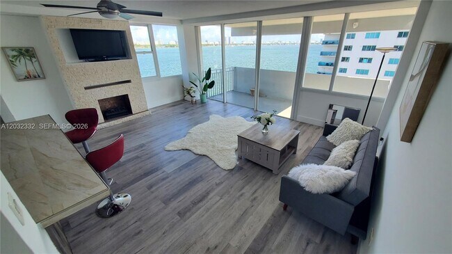 Photo - 7545 E Treasure Dr Unit 9H