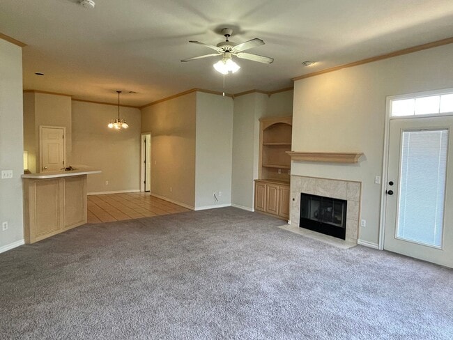 Photo - Great 3 Bed 2 Bath Duplex in a Gated Neighborhood!!