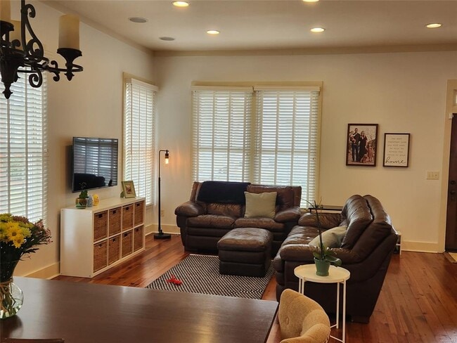 Photo - 23 Bungalow Ct