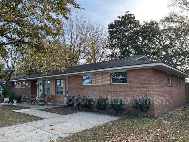 Building Photo - 1635 Memminger Ave Unit B