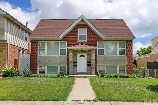 Building Photo - 2735 N 73rd Ct Unit 2