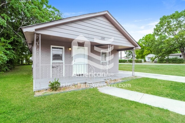 Photo - 1267 Hamilton St