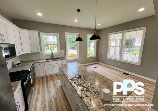 Photo - 1780 W Taylor Ave