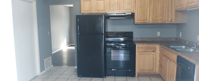 Photo - Oak Knoll Apartments Unit OK 1105-4
