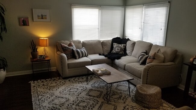 Photo - 541 Pine St Unit 543