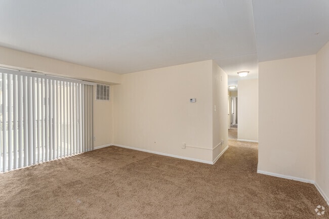 4BR, 1.5BA - 811SF - Glenarden Apartments