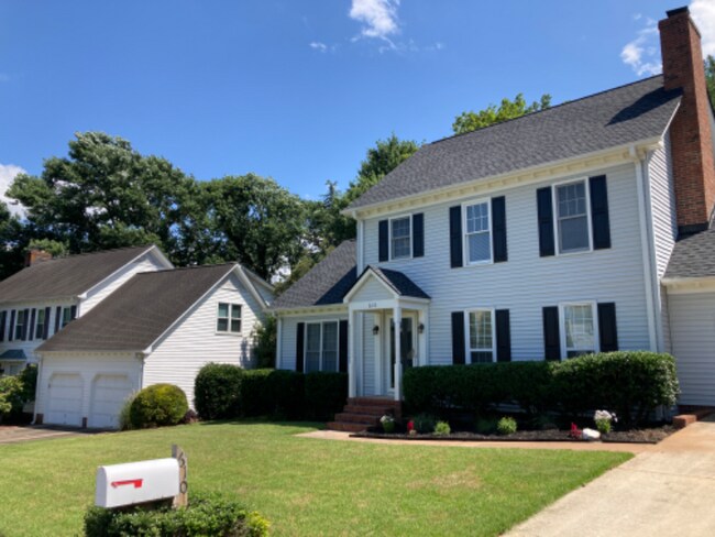 Photo - 610 Oak Pointe Ct