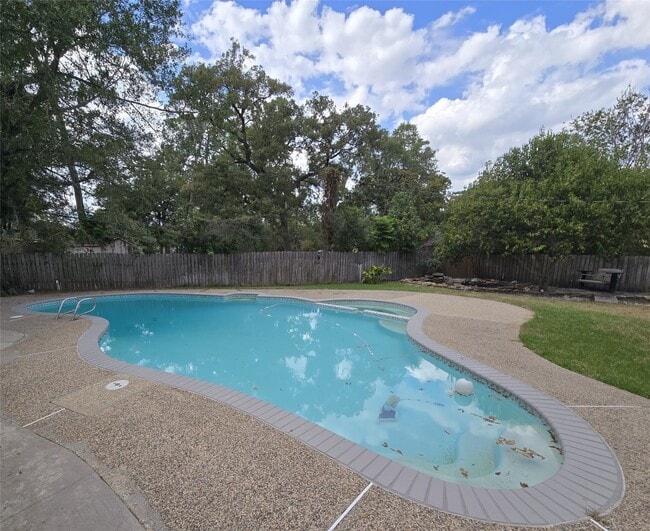 Photo - 19103 Whitewood Dr