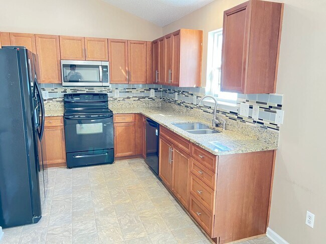 Photo - In ground POOL! This three-bedroom home near Hwy. 31 and Hwy. 544 is Available NOW!