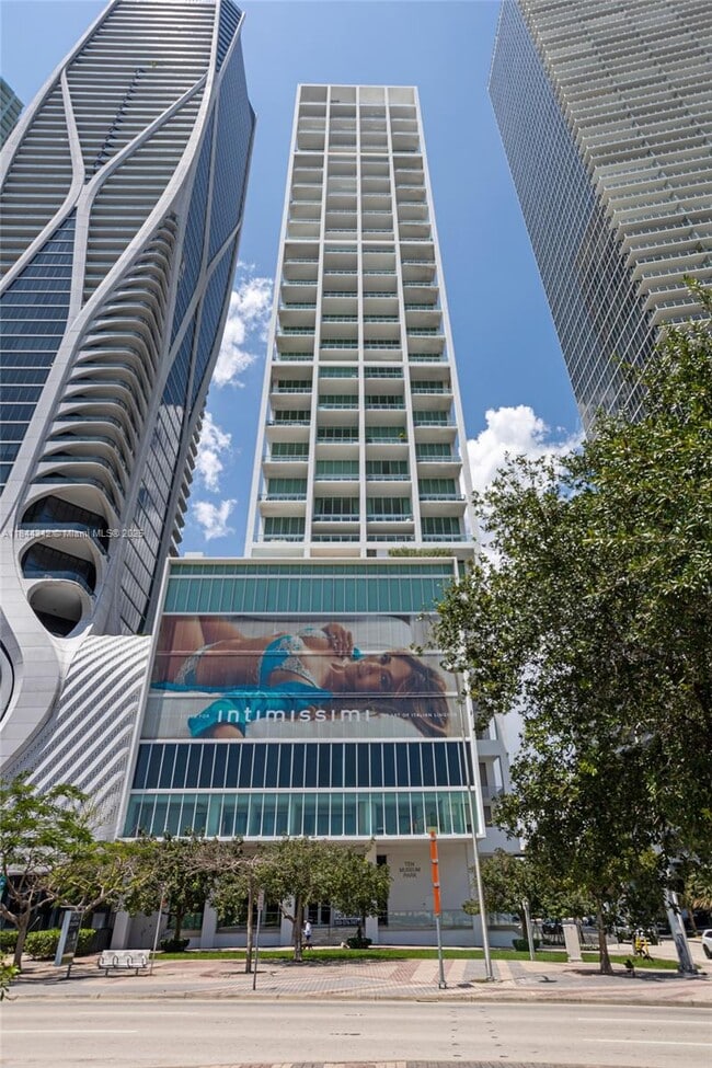 Photo - 1040 Biscayne Blvd Unit 3607