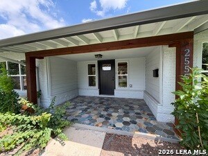 2555 W Kings Hwy