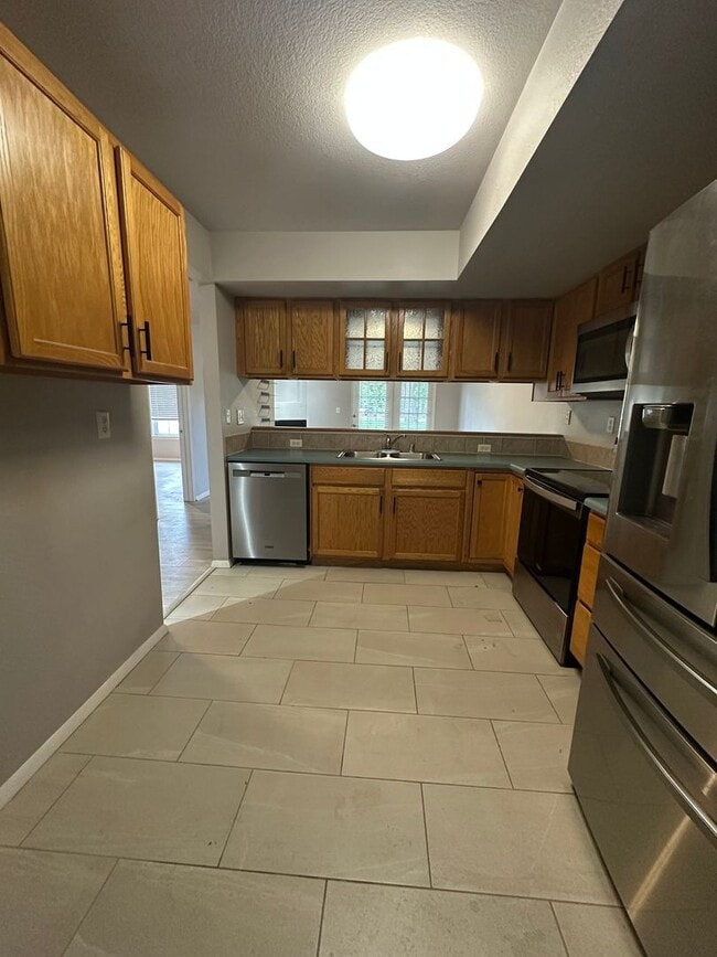 Photo - Amazing Ground Level 2 Bedroom! Unit A2