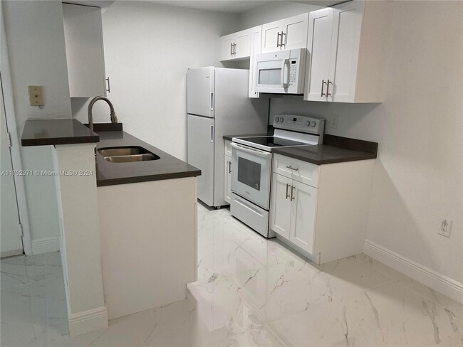 Photo - 15560 SW 104th Terrace Condominio Unidad 619