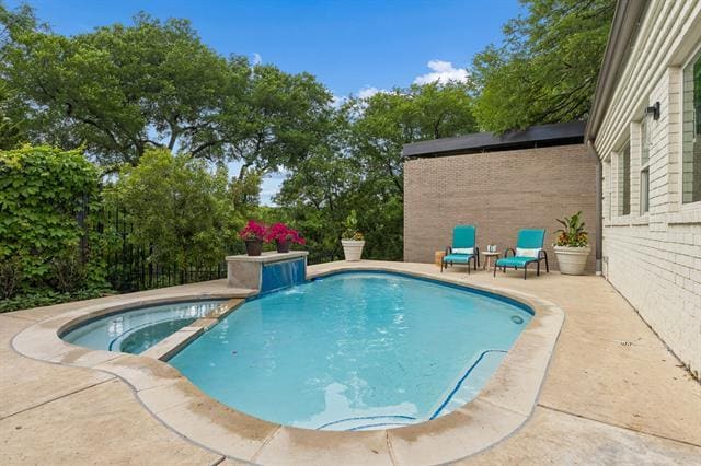 Building Photo - 2001 St Charles Pl