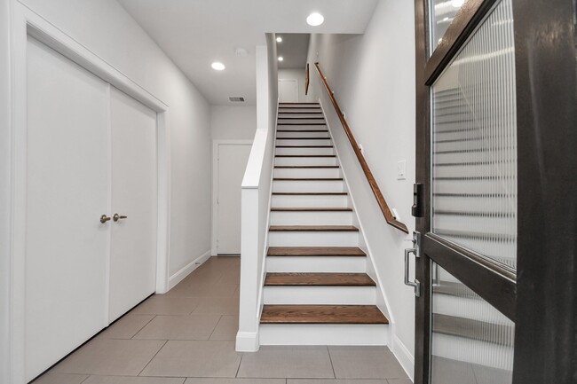 Photo - 326 Eado Park Cir