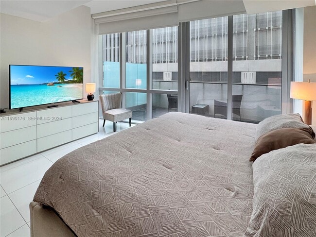 Photo - 851 NE 1st Ave Unit 302