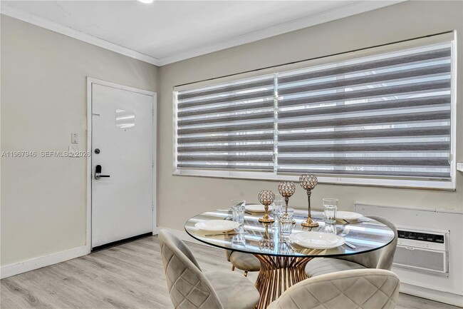 10004 E Bay Harbor Dr Unit 8