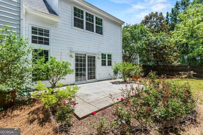 Photo - 490 Chippenham Ct
