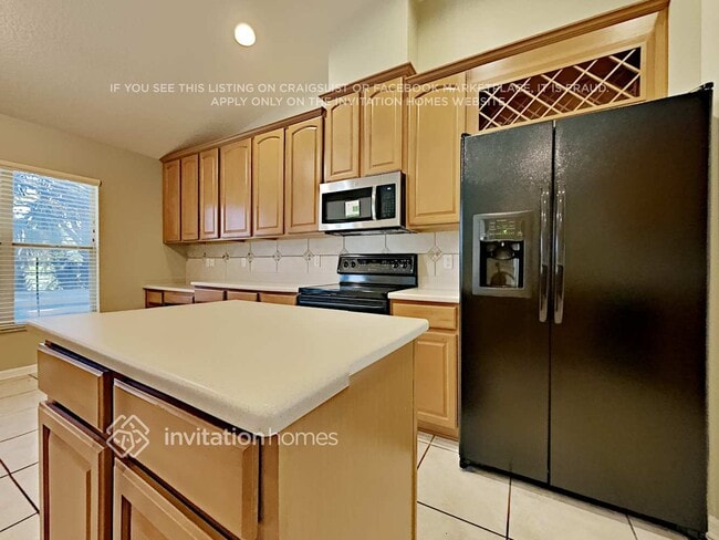 Photo - 899 Moonluster Dr